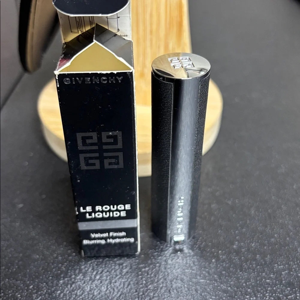 Givenchy Le Rouge Liquide - 203 Rose Jersey Lipstick New
